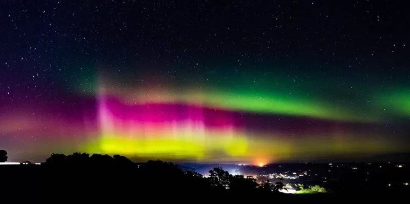 Aurora Australis puts on a show in Tasmania