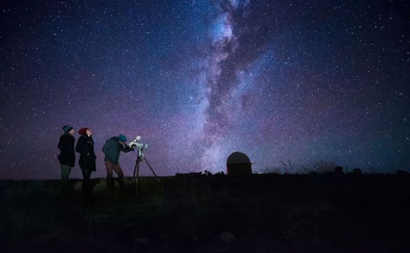 Viewing the southern lights with a telescope