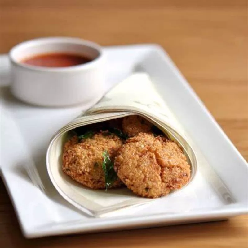 Crispy parippu vada of Kerala