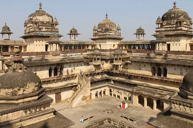 orchha fort comples in madhya pradesh