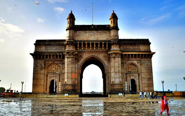 blue sky over gateway of india in mumbai, maharashtra