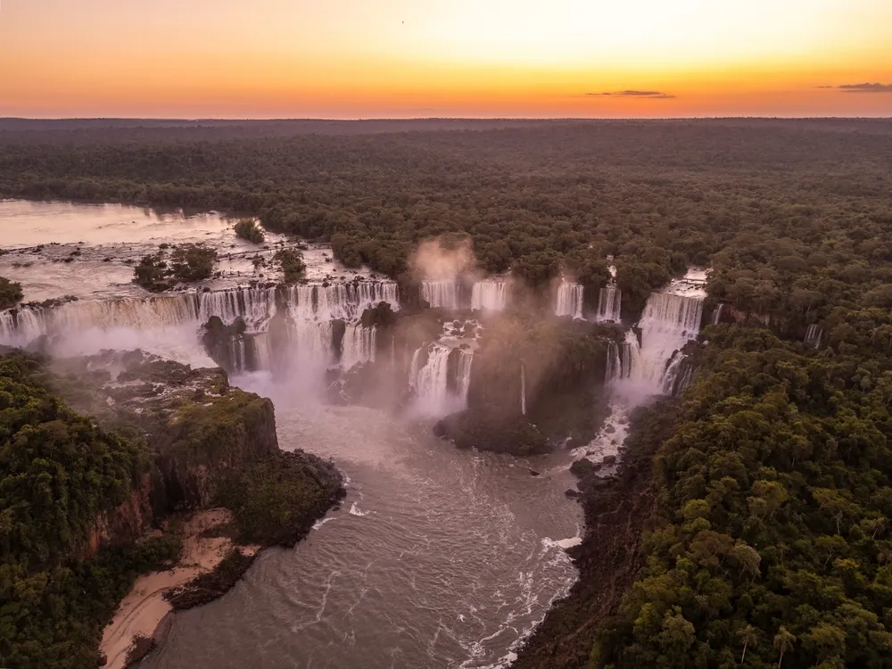 Iguaz Falls Escape