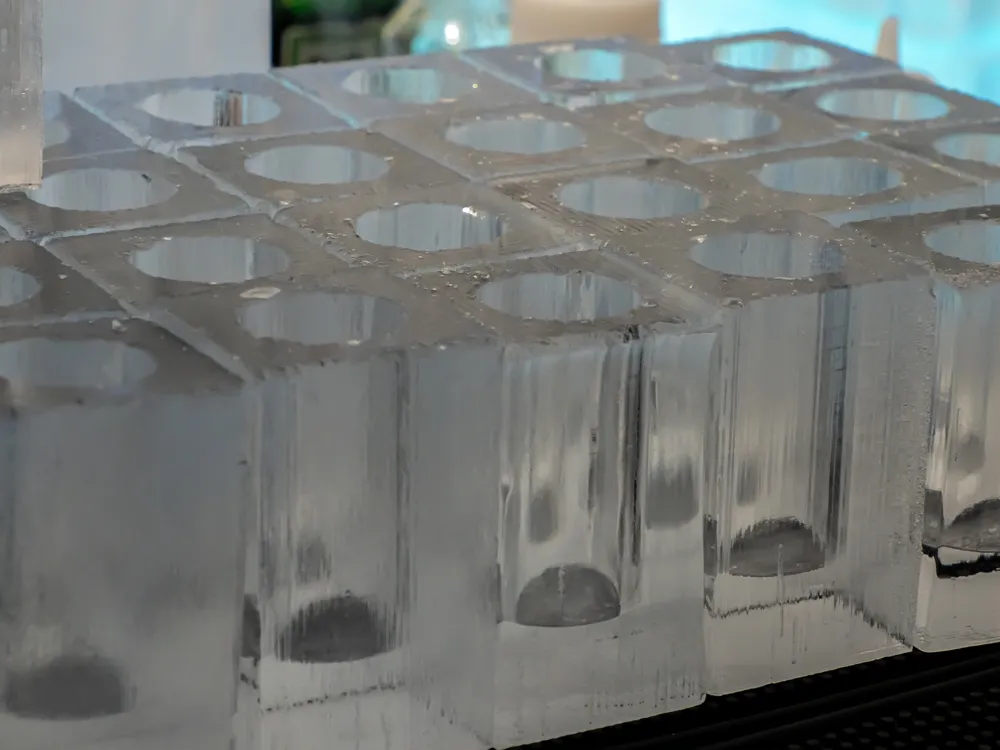 Ice bar