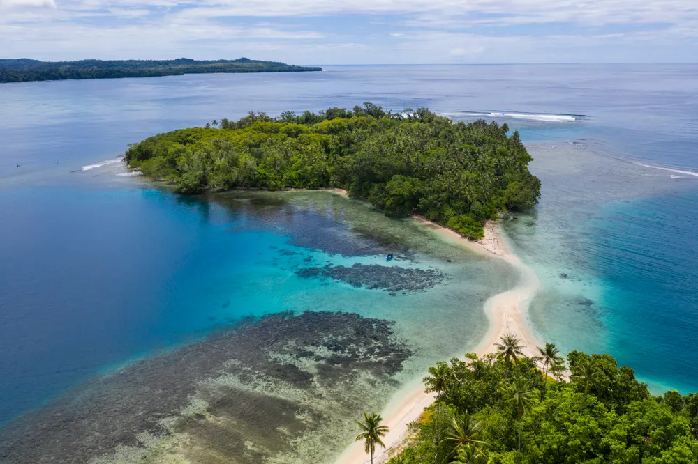New Britain — island & reef.