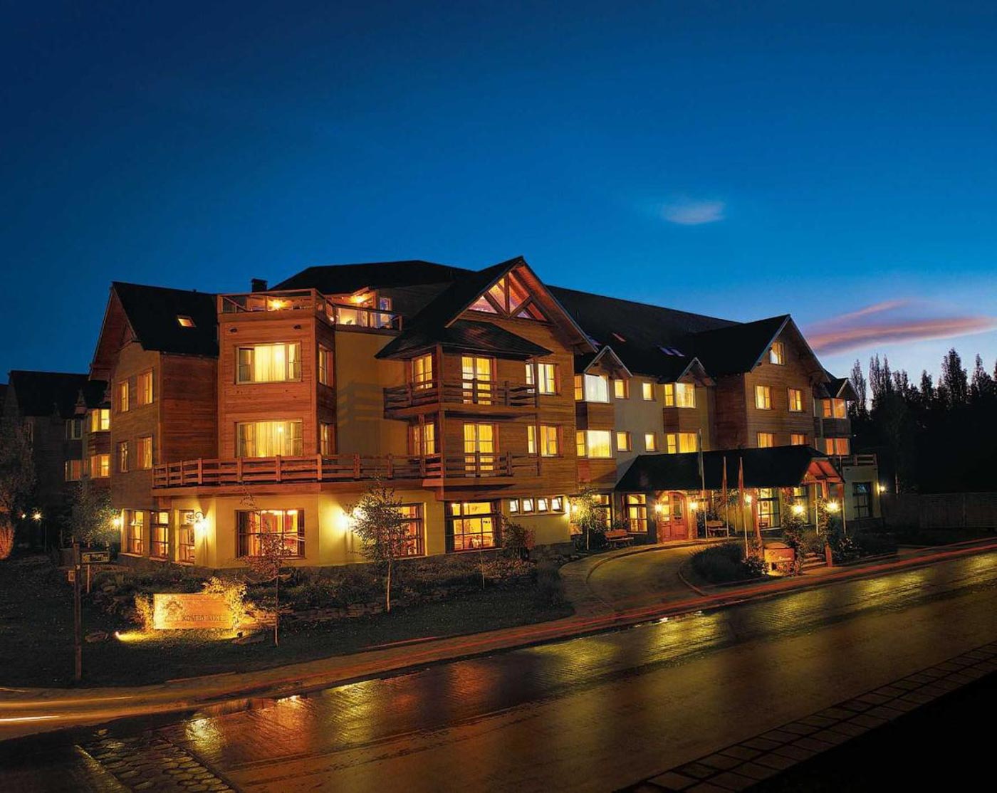 Kosten Aike Hotel