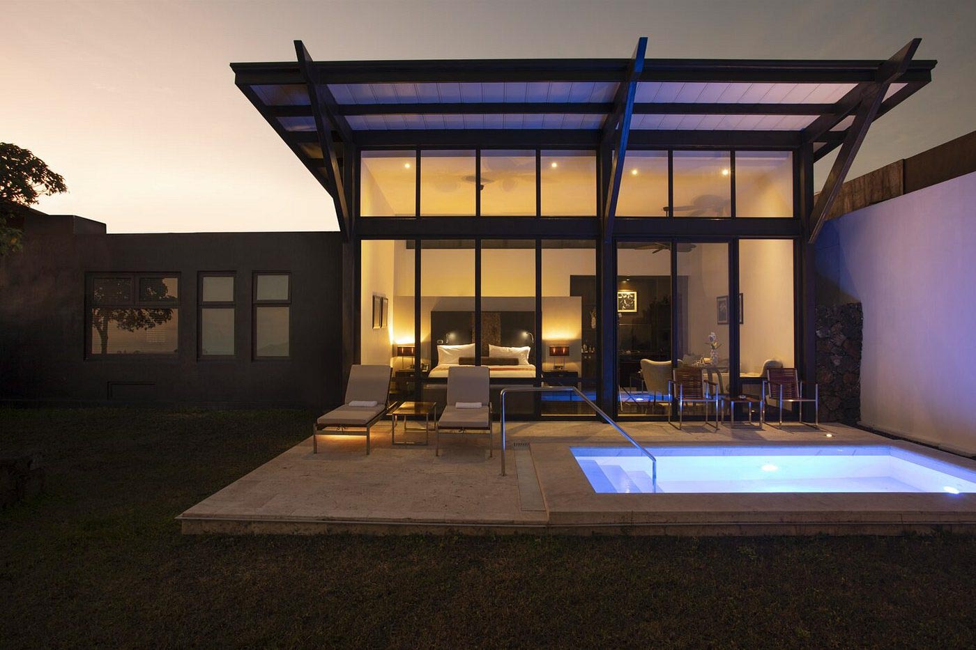 Pikaia Lodge