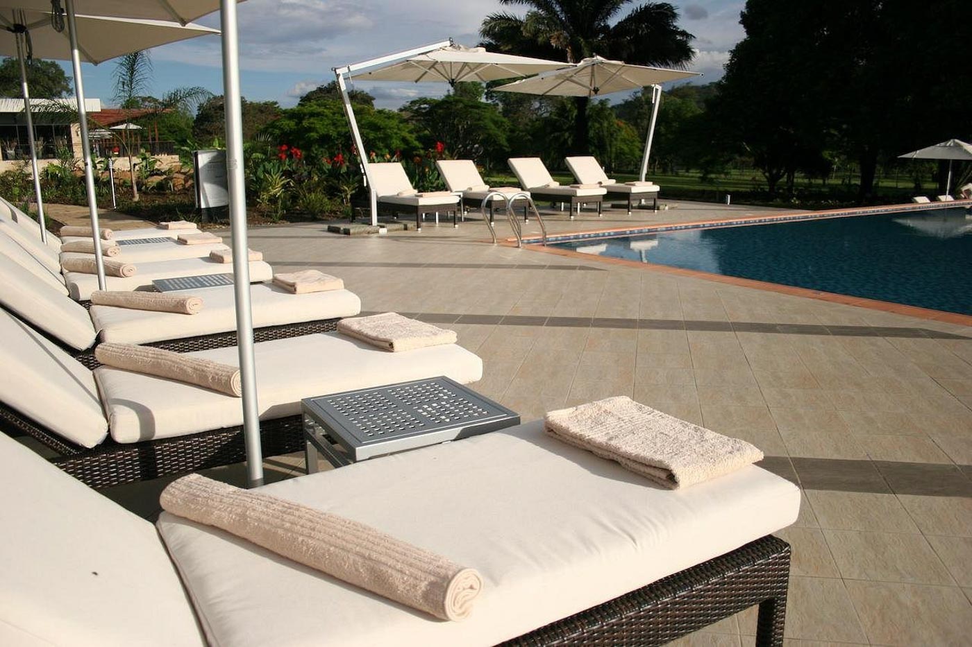 Mount Meru Hotel