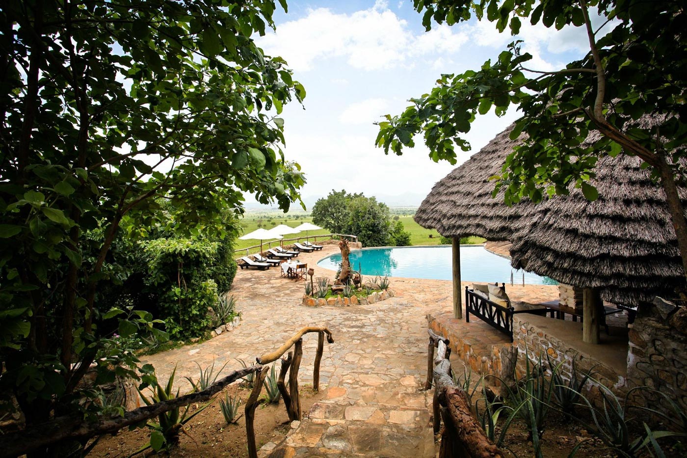 Apoka Safari Lodge