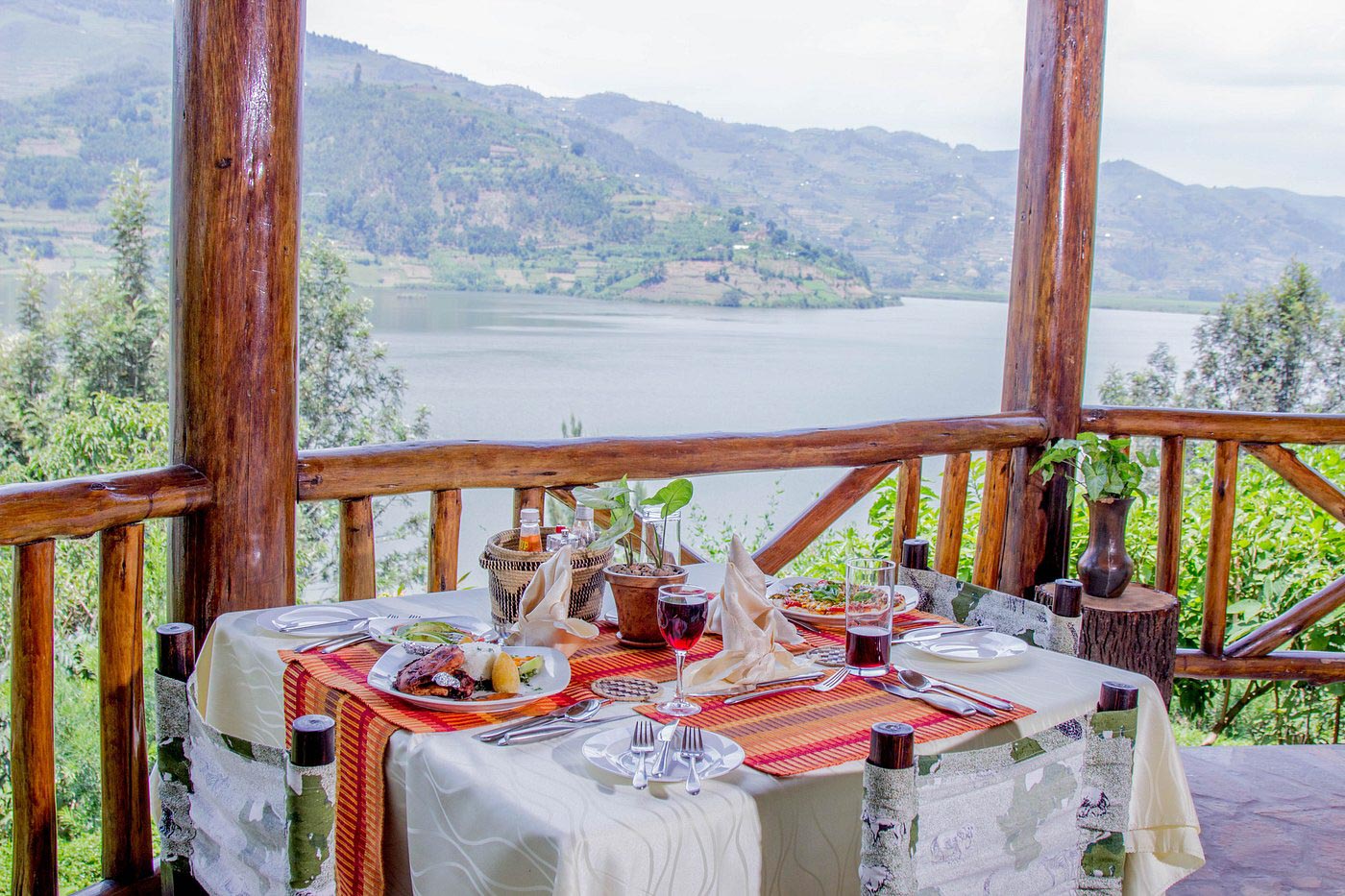 Lake Mulehe Safari Lodge
